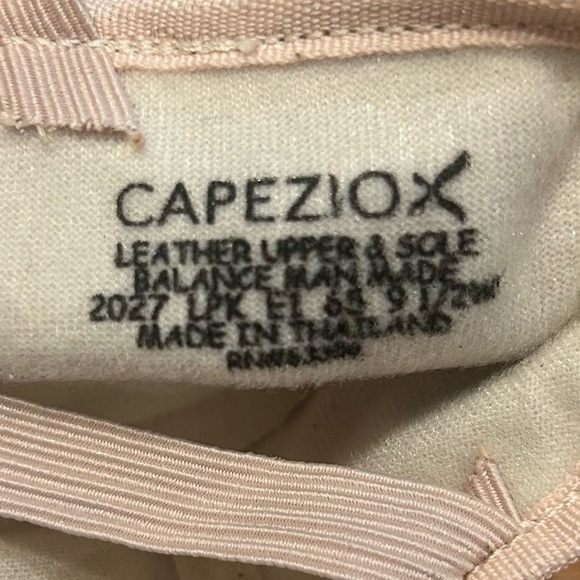 NIB Capezio flat shoes - juliet (leather) - Picture 4 of 4